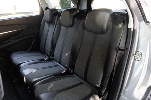 Peugeot 5008 1.5 BlueHDi Allure 9