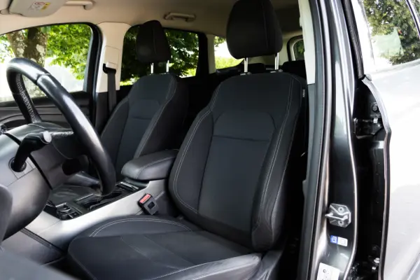 Ford Kuga 1.5 TDCi EcoBlue Titanium 8