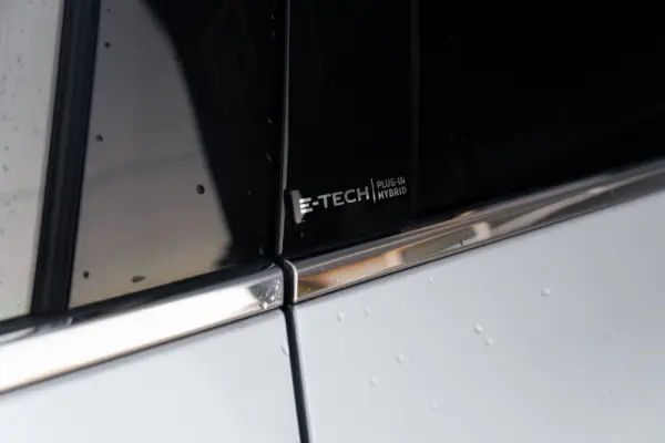 Renault Captur 1.6 E-Tech Plug-In Intens 38