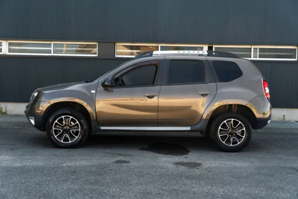 Dacia Duster 1.5 dCi SL Black Shadow 23