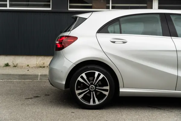 Mercedes-Benz A 180 d Style Plus Aut. 31