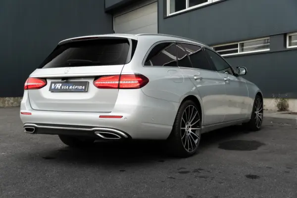 Mercedes-Benz E 220 D Avantgarde 4