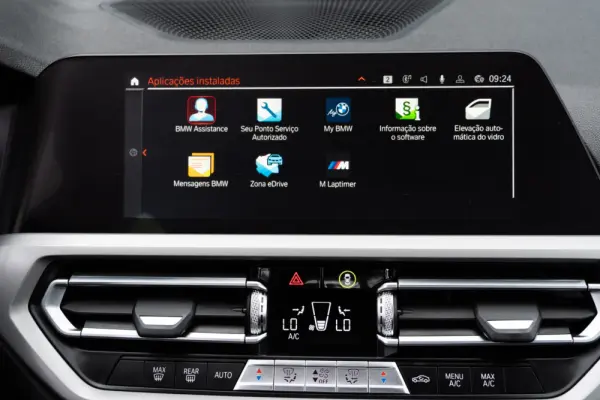 BMW 330 e Line Luxury Auto 17