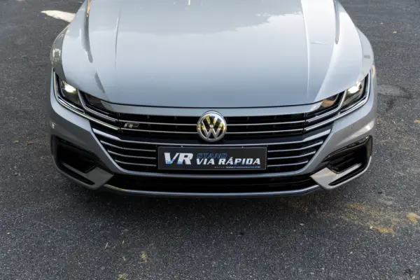 Volkswagen Arteon 2.0 TDI R-Line DSG 24