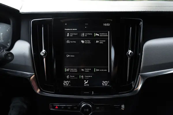 Volvo V90 2.0 D4 R-Design Geartronic 19