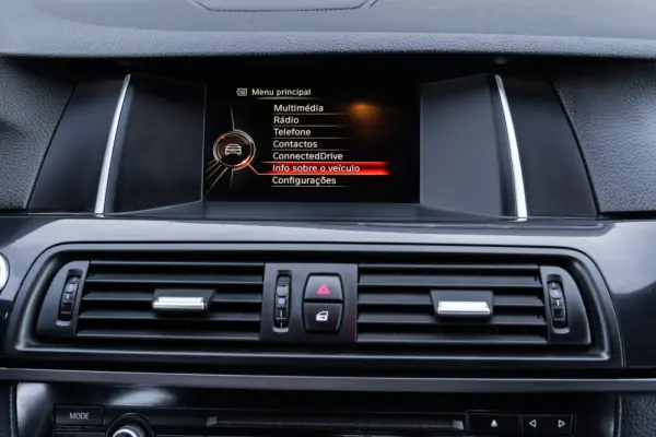 BMW 520 d Line Luxury 13