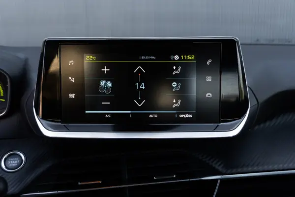 Peugeot e-208 50 kWh Active 13