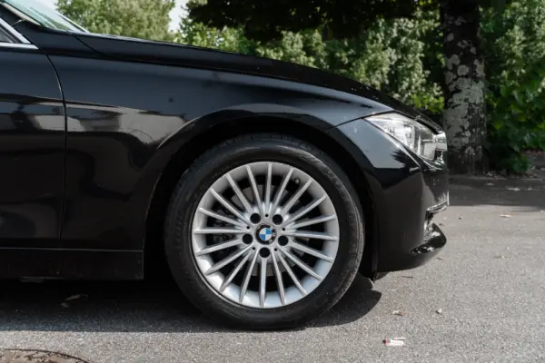 BMW 320 d xDrive Line Luxury 31