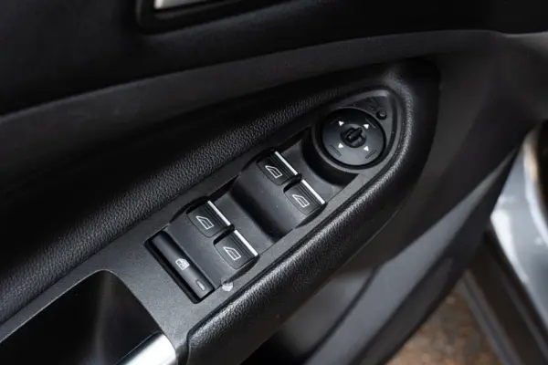 Ford Kuga 1.5 TDCi EcoBlue Titanium 43