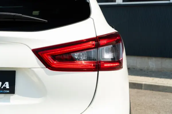 Nissan Qashqai 1.5 dCi N-Connecta J18 29