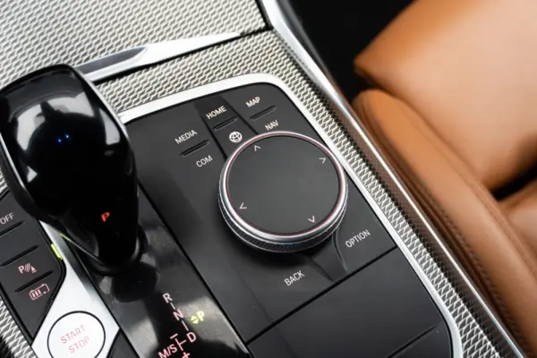 BMW 330 e Pack M Auto 20