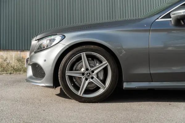Mercedes-Benz C 220 d Cabrio 9G-Tronic AMG Line 22
