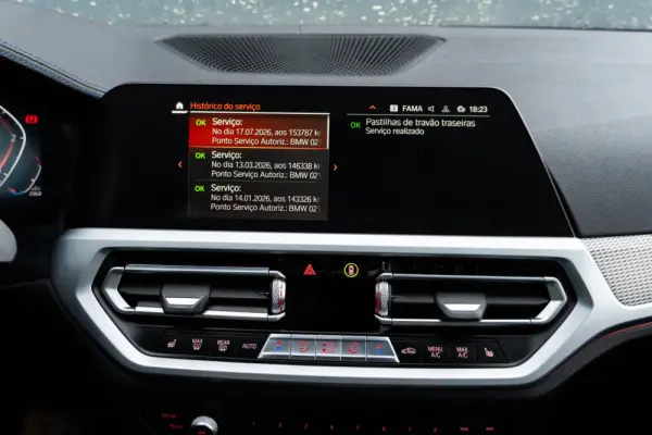 BMW 320 d Pack Desportivo M Auto 18