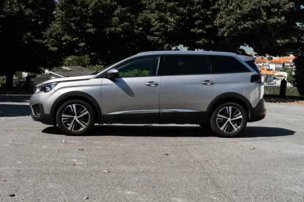 Peugeot 5008 1.5 BlueHDi Allure 25