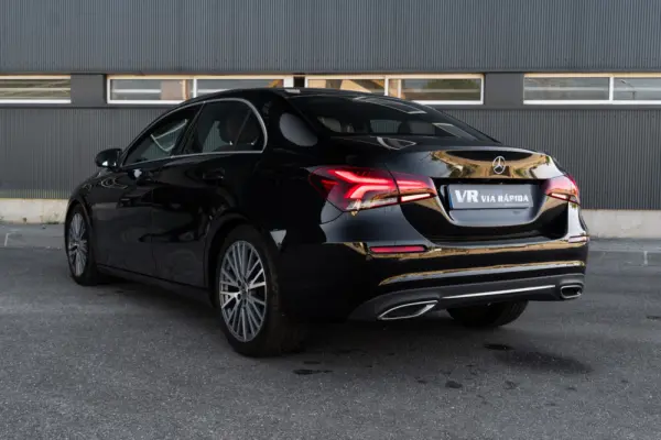 Mercedes-Benz A 180 Limousine d Progressive Aut. 4