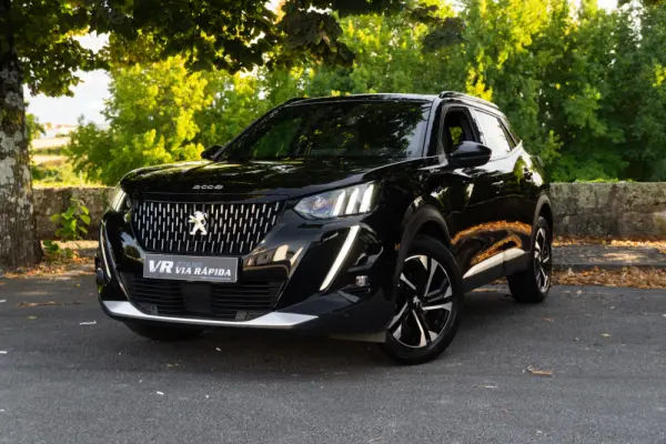 Peugeot 2008 1.2 PureTech GT 1