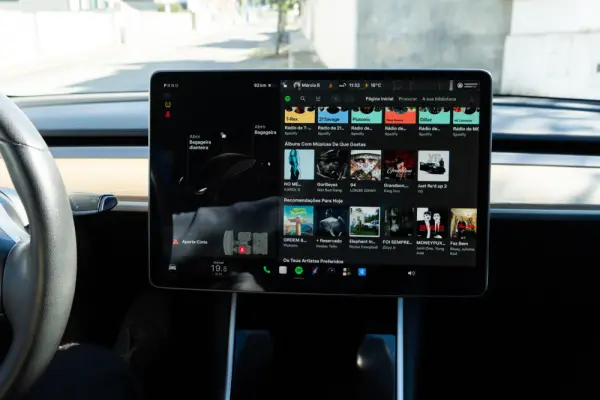 Tesla Model 3 Standard Range Plus RWD 14