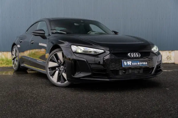 Audi e-tron GT quattro 3