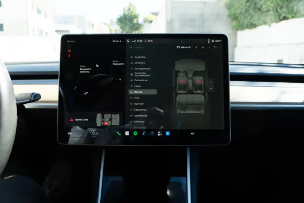 Tesla Model 3 Standard Range Plus RWD 16