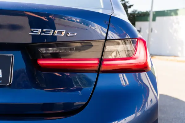 BMW 330 e 31