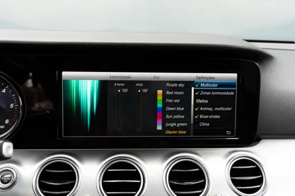 Mercedes-Benz E 220 D Avantgarde 20