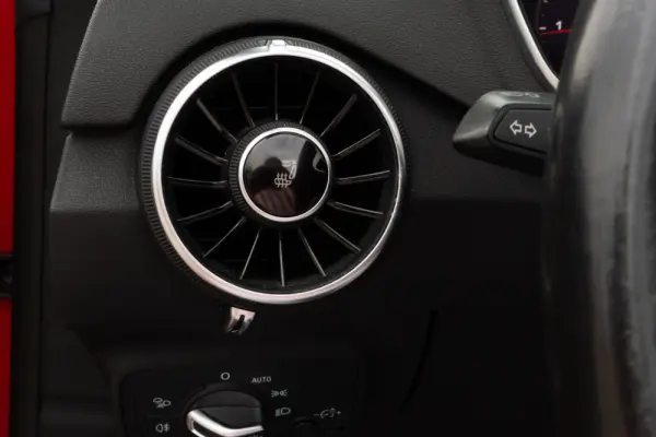 Audi TT Roadster 1.8 TFSi S-line S tronic 29
