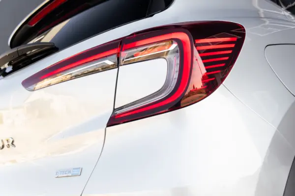 Renault Captur 1.6 E-Tech Plug-In Intens 34