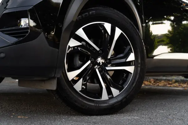 Peugeot 2008 1.2 PureTech GT 23