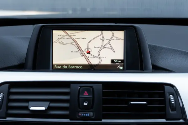 BMW 318 d Auto Line Sport 13