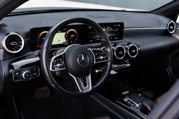 Mercedes-Benz A 180 Limousine d Progressive Aut. 7