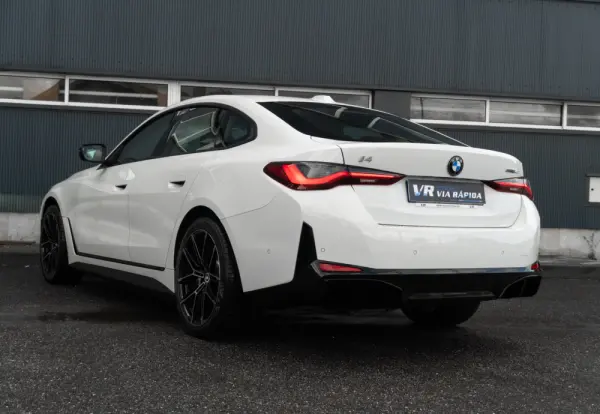 BMW i4 eDrive40 6