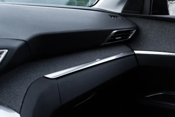 Peugeot 3008 1.6 BlueHDi GT Line 40