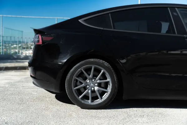Tesla Model 3 Standard Range Plus RWD 30
