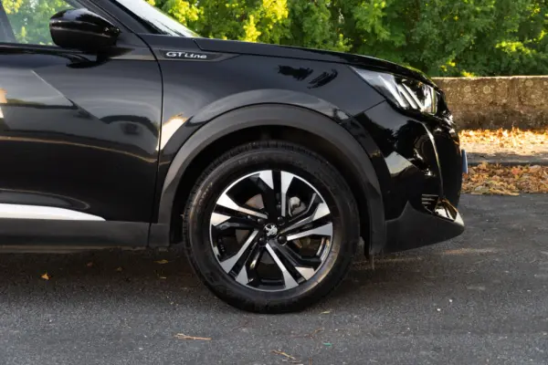 Peugeot 2008 1.2 PureTech GT 32