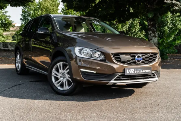 Volvo V60 Cross Country 2.0 D3 Momentum 3