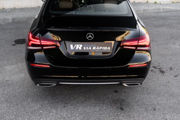 Mercedes-Benz A 180 Limousine d Progressive Aut. 34