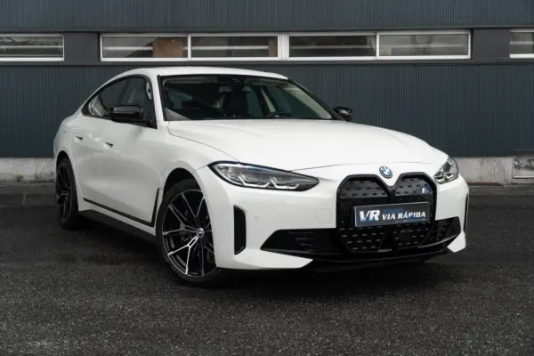 BMW i4 eDrive40 3