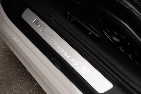 Porsche 911 (992) Carrera 4S PDK 58