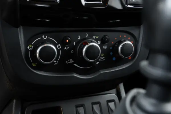 Dacia Duster 1.5 dCi SL Black Shadow 17