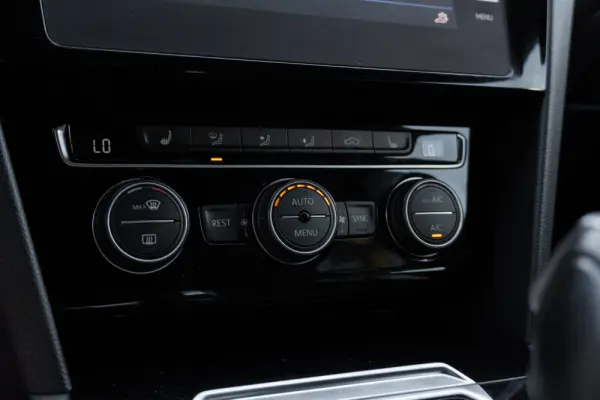Volkswagen Arteon 2.0 TDI R-Line DSG 18