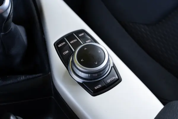 BMW 116 d Advantage 19