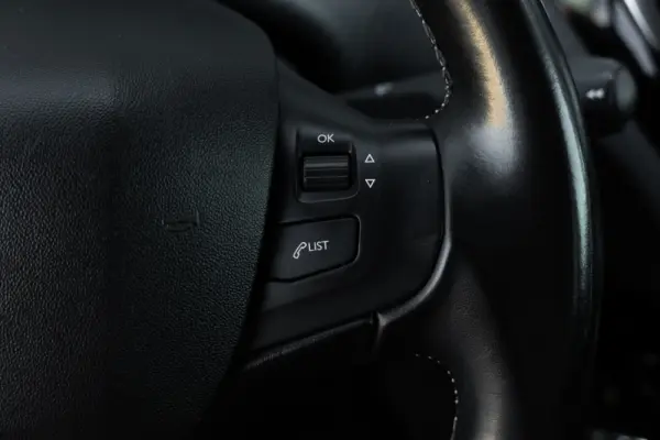 Peugeot 2008 1.2 PureTech Allure 35