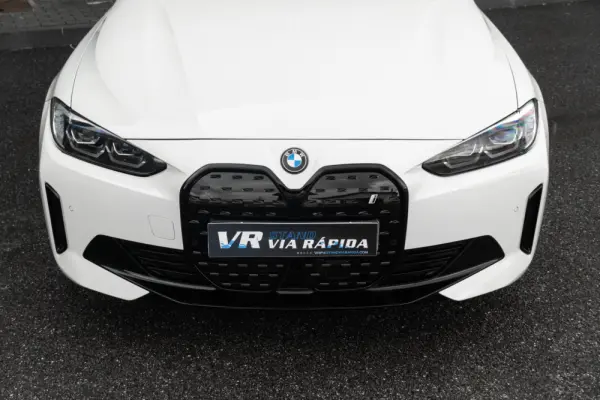 BMW i4 eDrive40 28