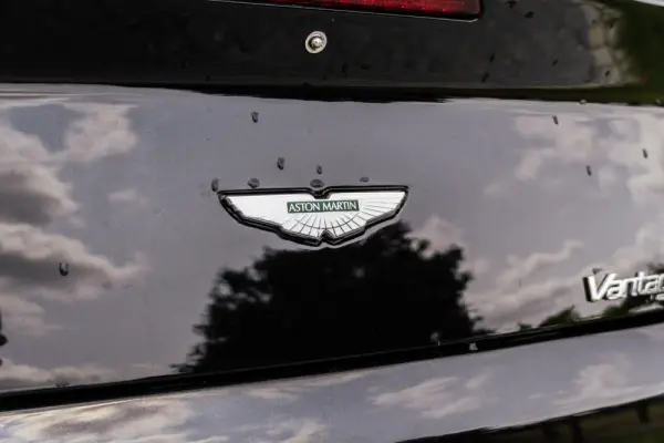 Aston Martin Vantage Coupe Sportshift 28