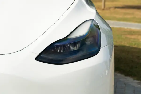 Tesla Model Y Long Range Dual Motor AWD 26