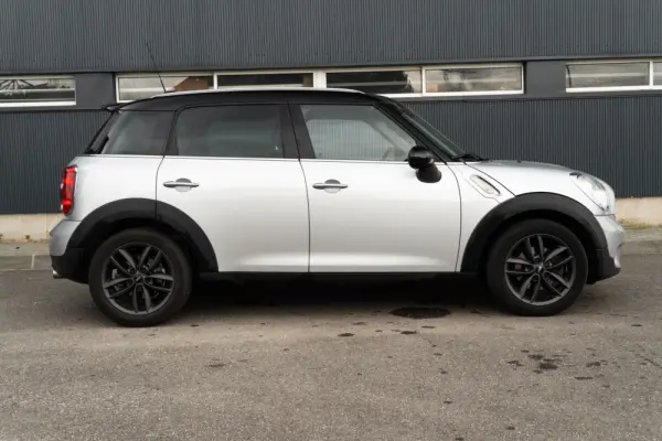 MINI Countryman Cooper D 26