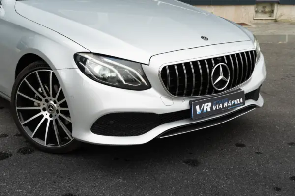 Mercedes-Benz E 220 D Avantgarde 29
