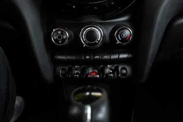 MINI 5 Portas One D 20