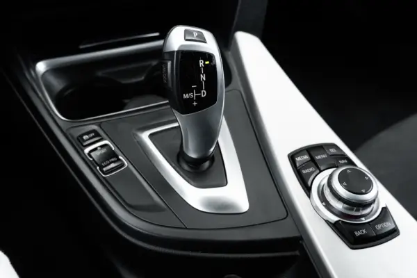 BMW 318 d Auto Line Sport 23