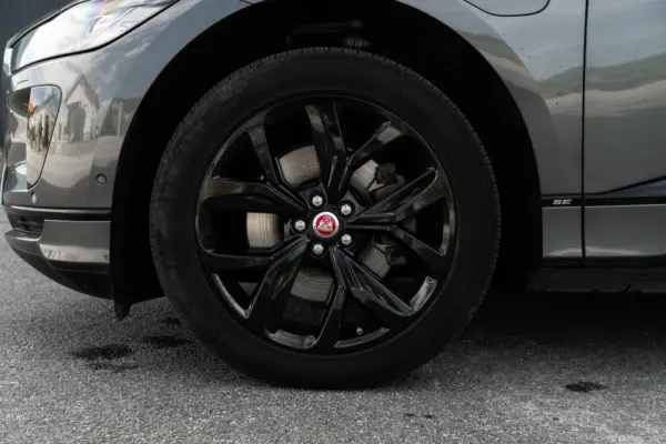 Jaguar I-Pace EV400 AWD SE 32